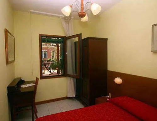 Hotel Dalla Mora Венеция